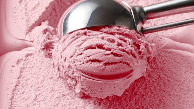 Helado de Fresa cremoso sin azucar.